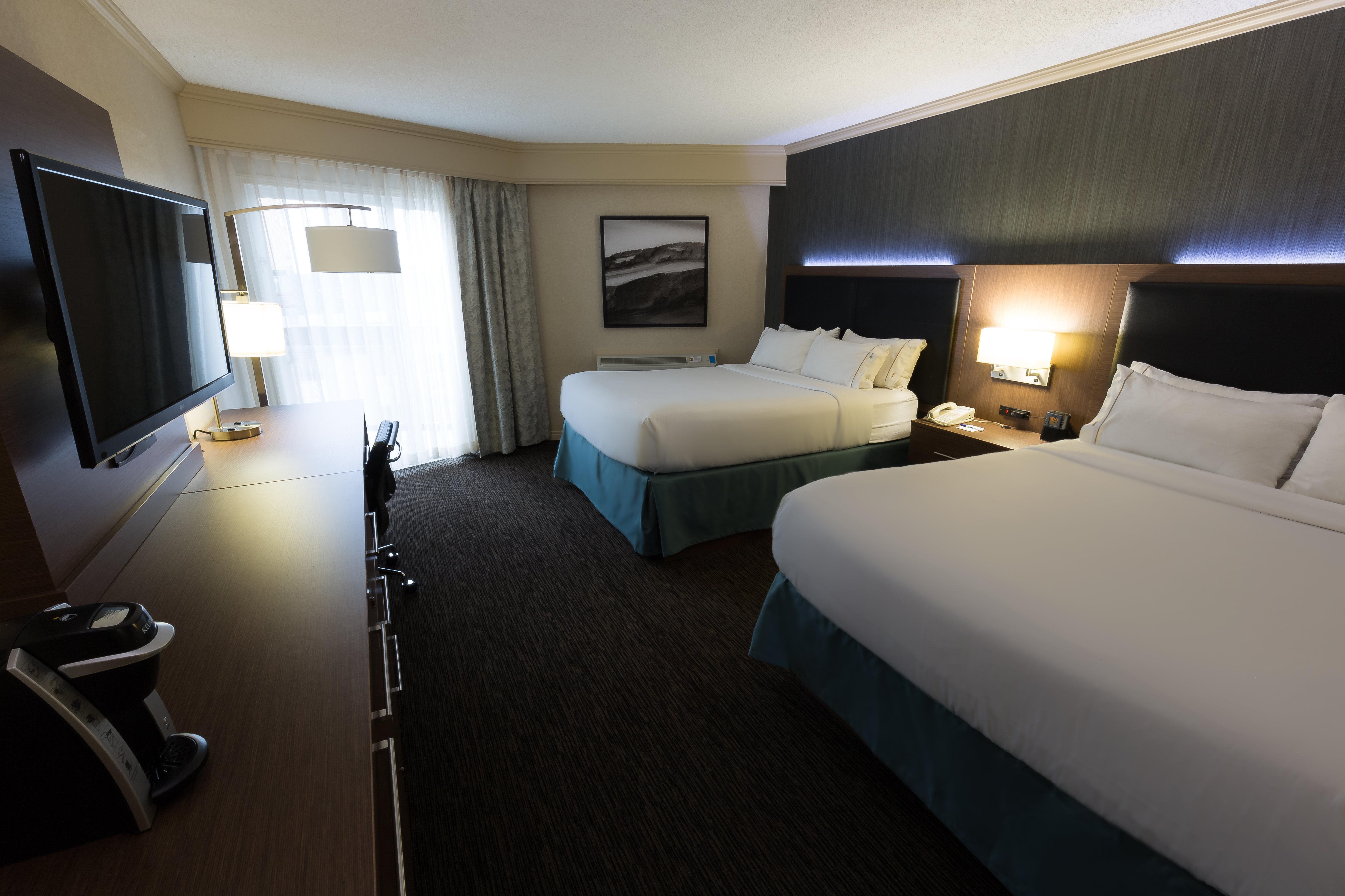Holiday Inn Express Edmonton Downtown By Ihg Екстериор снимка