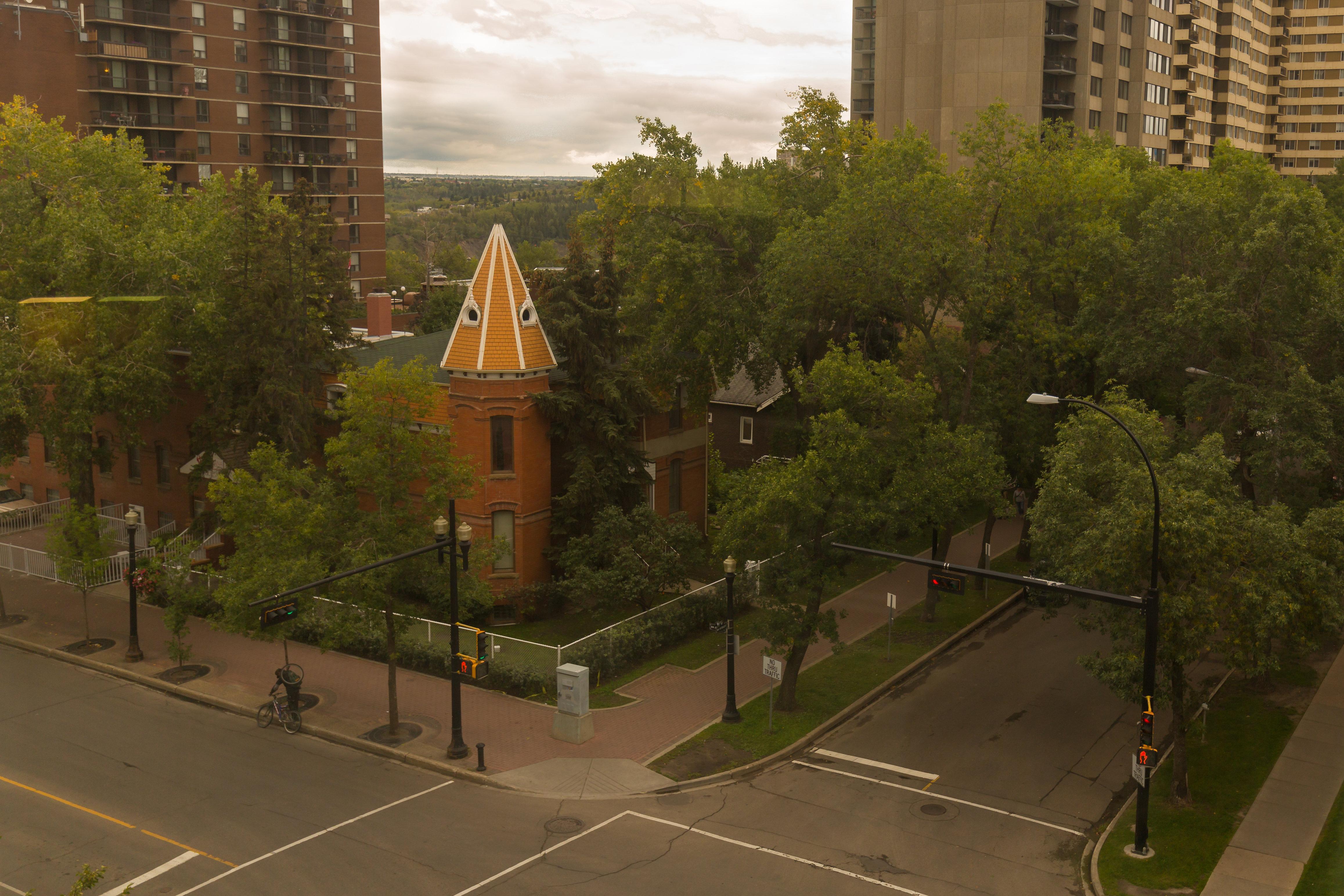 Holiday Inn Express Edmonton Downtown By Ihg Екстериор снимка
